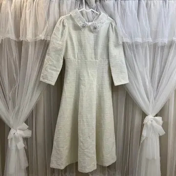 토코 클로젯 레이스 카라 부착 백 레이스업 트위드 원피스