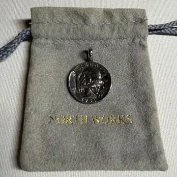 NORTH WORKS 실버 코인 펜던트 USED 펜던트 탑
