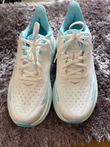 호카 본디 9 러닝화 화이트/블루