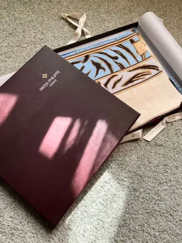 호랑이 무늬가 모에! PATEK PHILIPPE 실크 스카프 90cm