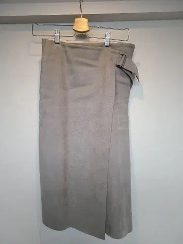 TOMORROWLAND 그레이 타이트 스커트 스웨이드