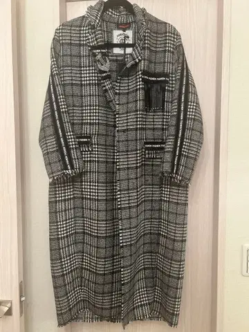 수입 체크 무늬 롱 코트