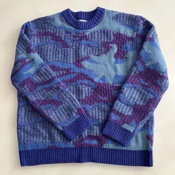 ZARA 스웨터 카모 패턴