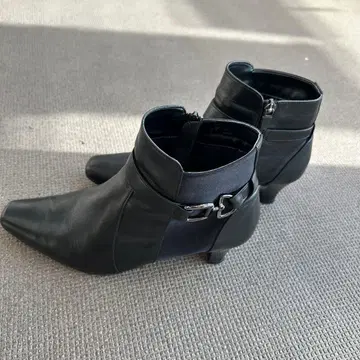 천연 가죽 부츠 블랙