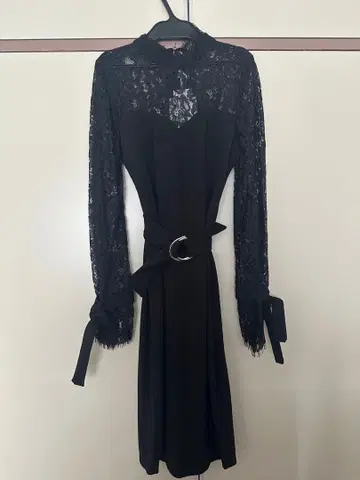 Feiman 블랙 레이스 긴팔 원피스