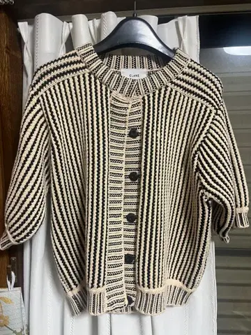CLANE STRIPE CABLE HALF SLEEVE CARDIGAN