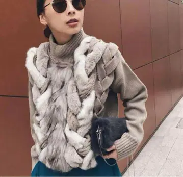 AMERI 페이크 퍼 케이블 니트