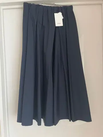 ebure 에부르 코튼 플레어 스커트