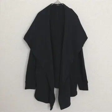 아줄바이마우지 | 후드 부착 가운 [ M ] 블랙 오픈 프론트 드레이프감