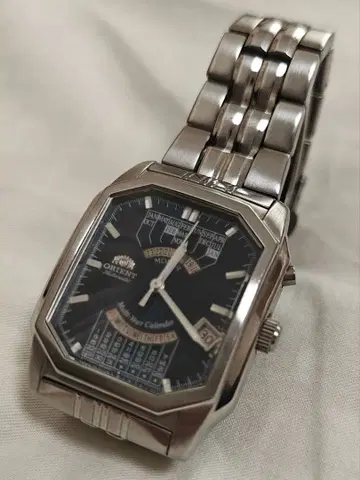 ORIENT 멀티 이어 캘린더 자동 시계