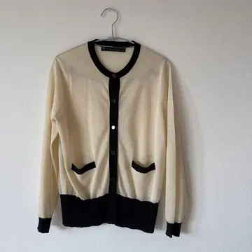 마르티니크 아이보리 블랙 가디건