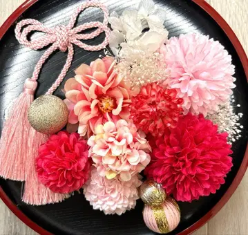 풍성한 성인식 일본 의류 후리소데 시치고산 사전 촬영 머리 장식