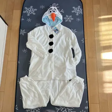 올라프 플리스 룸웨어