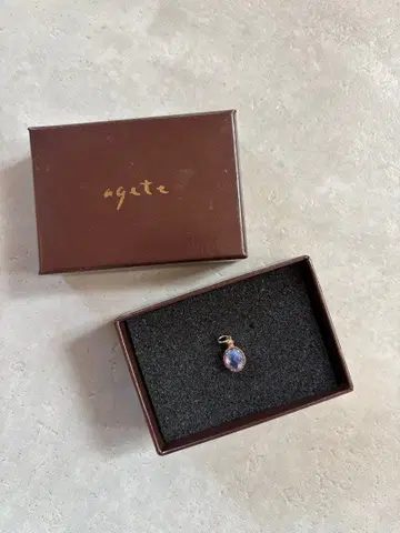 agete K5 자수정 래브라도 라이트 참 양면 A