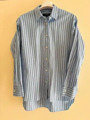 UNTITLED 스카이블루와 그린 스트라이프 긴팔 셔츠