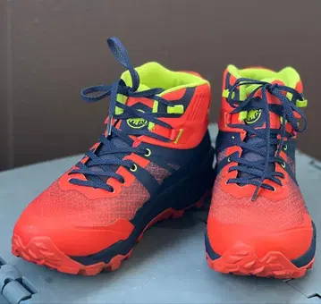 MAMMUT 서티그 2 미드 GORE-TEX 25.5cm