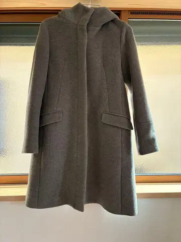 UNTITLED 1 그레이 후드 부착 롱 코트