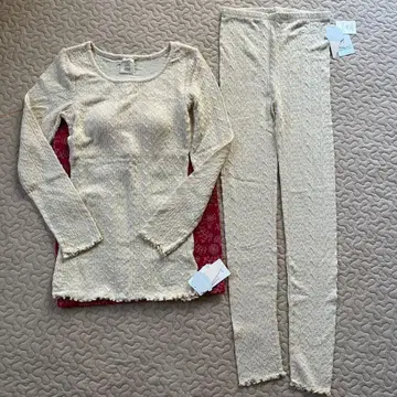 택 포함 새상품 젤라또피케 상하의 세트