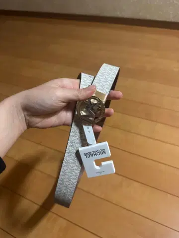 MICHAEL KORS 로고 버클 벨트 화이트/브라운