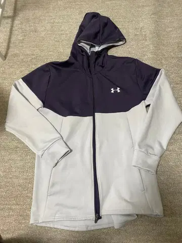 Under Armour 후드 부착 자켓 네이비/그레이