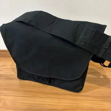 6SHiKi 로쿠시키 메신저 백 쿠라시키 캔버스 블랙