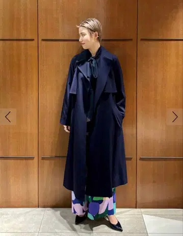 투모로우랜드 네이비 울 트렌치코트 이너 보르지 이블 IENA