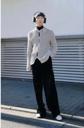 김산대성 착용 nvrfrgt 네버포겟 코튼 니트 가디건