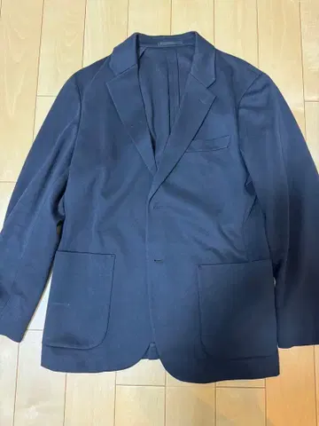 UNIQLO 컴포트 2B 자켓 블랙 M