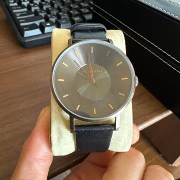 KLASSE14 아날로그 손목시계 그레이