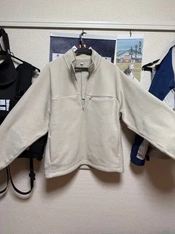 UNIQLO 플리스 자켓 S (블랙 풀 집업) & 베이지 자켓 (M)