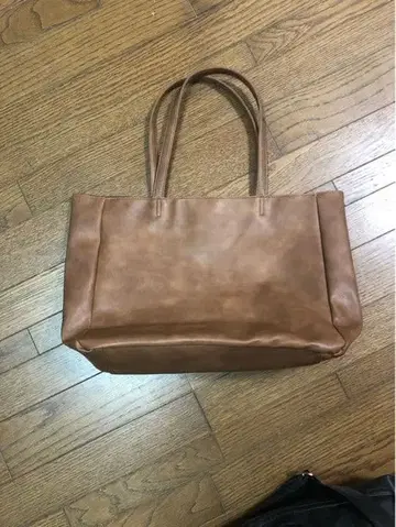 심플하고 들기 쉬우며 기능적인!! 토트백