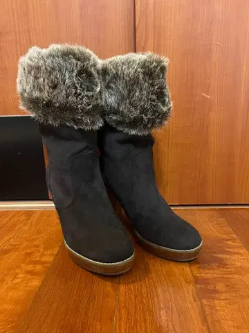 goocy 퍼 스웨이드 스톰 하프 부츠