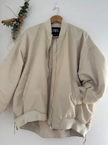 ZARA 에크루 샤링 봄버 자켓 S
