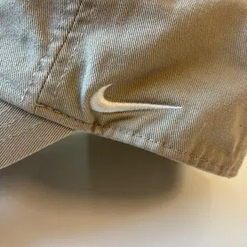 Nike 베이지 야구 모자