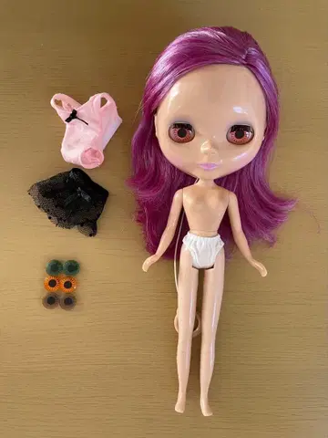 네오 브라이스 플리마켓 도리 비올레티나