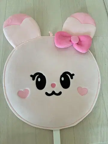 NiziU 부채 케이스