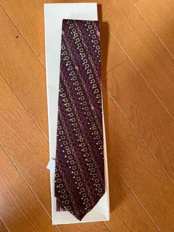 인도네시아 빈하우스 실크 넥타이 브라운 기하학 패턴