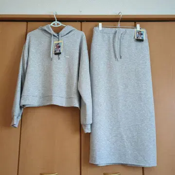 미사용 새상품 택 포함 그레이 맨투맨 셋업 3L