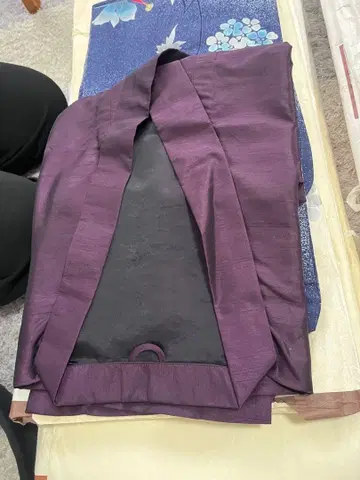 보라색 겉옷
