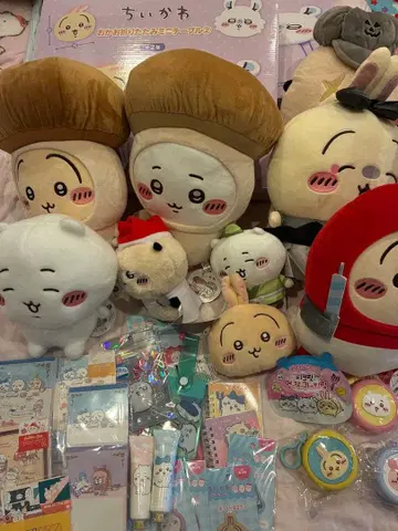 치이카와 봉제 인형 굿즈 묶음 판매 테이블 모몽가 토끼