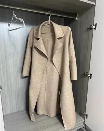 베이지 롱 코트 울 혼방 소재