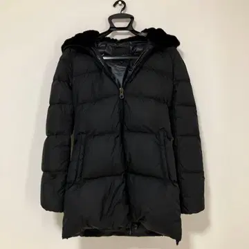 DUVETICA ARWEN 블랙 다운 자켓