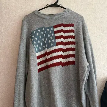 멀티 모티브 자카드 크루넥 니트