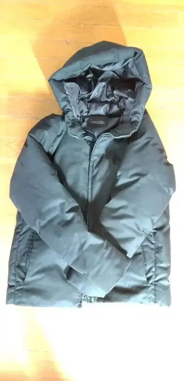 블랙 다운 자켓