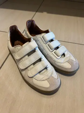 리프로덕션 오브 파운드 벨크로 스니커즈