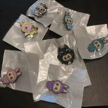 러브브 핀 배지