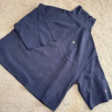 Champion 네이비 하이넥 트레이닝복