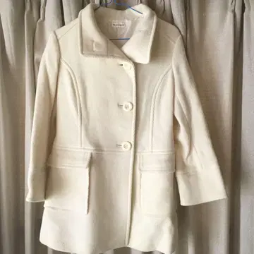 3can4on 아이보리 A라인 코트