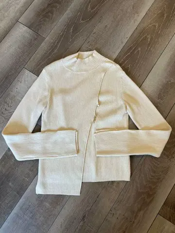 [ 완판 ] Eaphi 어시멘틀리 리브 니트 하이넥 스웨터