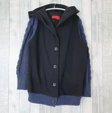 somari 후드 부착 니트 베스트 블랙 네이비